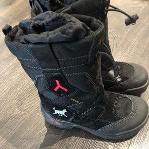 Ecco kids winter boots size 30